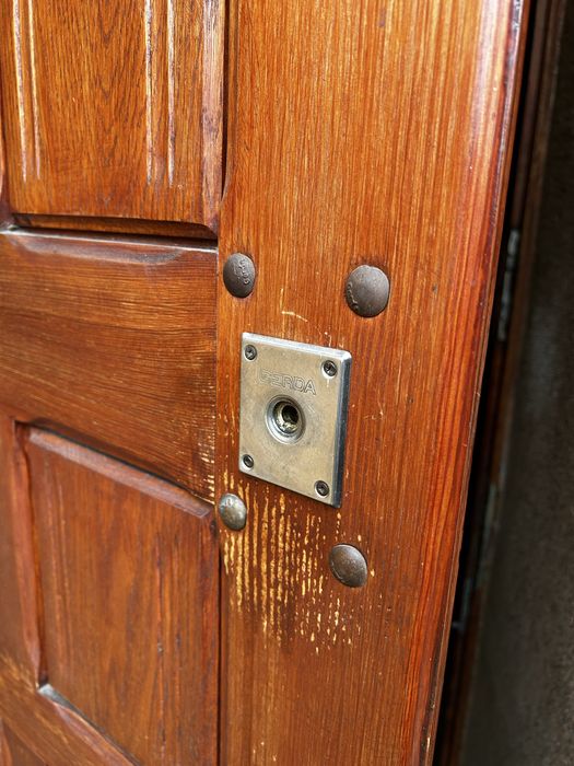 Drzwi zewnętrzne dębowe wraz z framugą