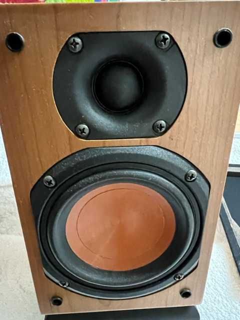 Chario Modelo Piccolo Classic - Colunas Frontais e Traseiras