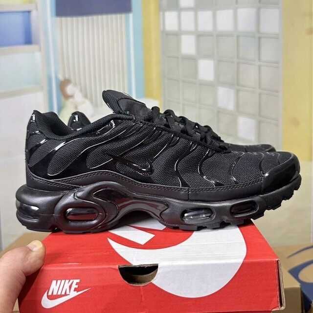Espadryle buty_Nike_Air_Max_TN_Plus_Black_Espadryle / Rozmiar.40