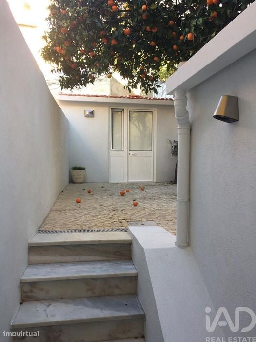 Apartamento T2 em Misericórdia de 63,88 m2