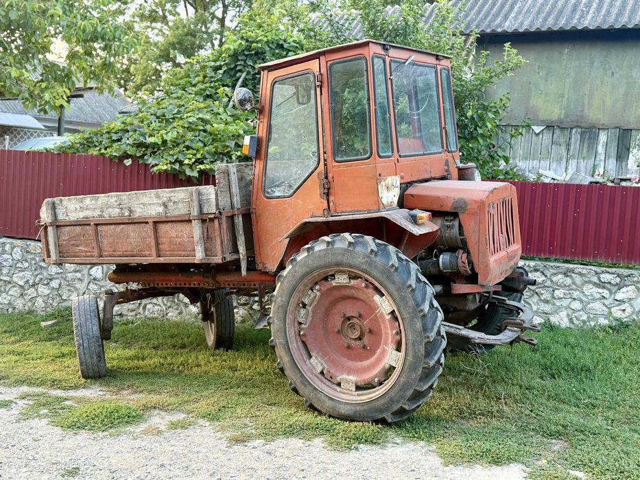 Продаю тарктор свій шасік Т-16М