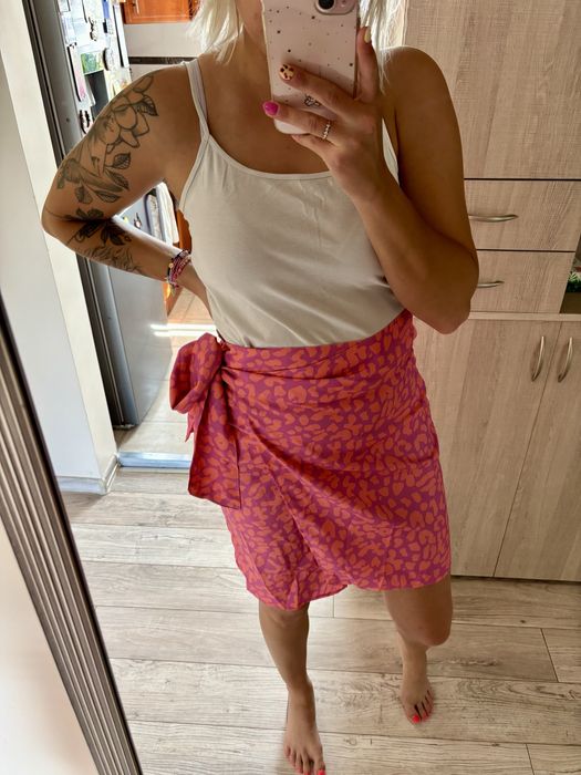 Spódnica mini wiązana asymetryczna