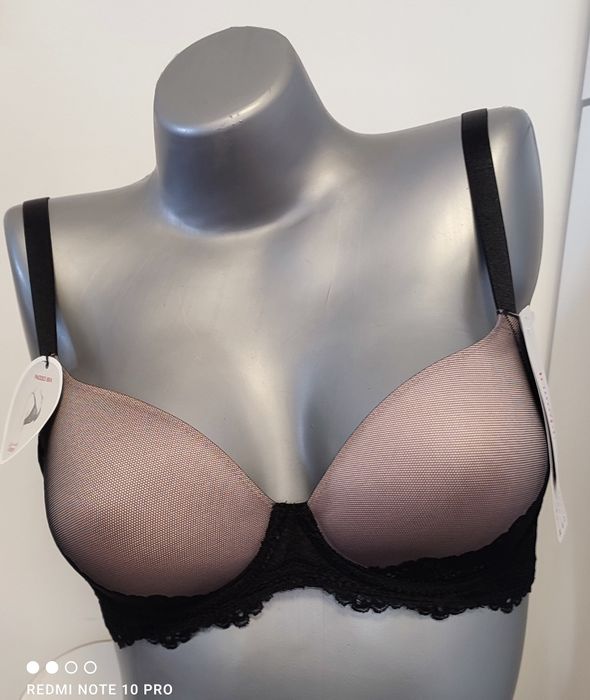 Biustonosz Triumph rozm.65D.    0269