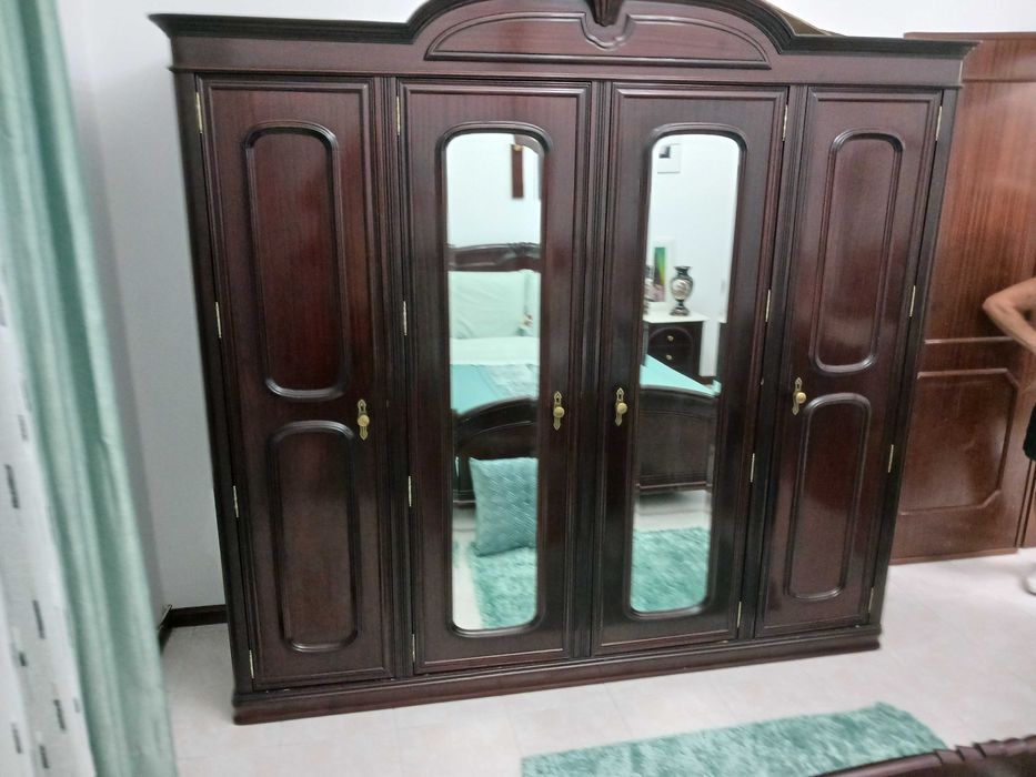 Mobilia de quarto como nova