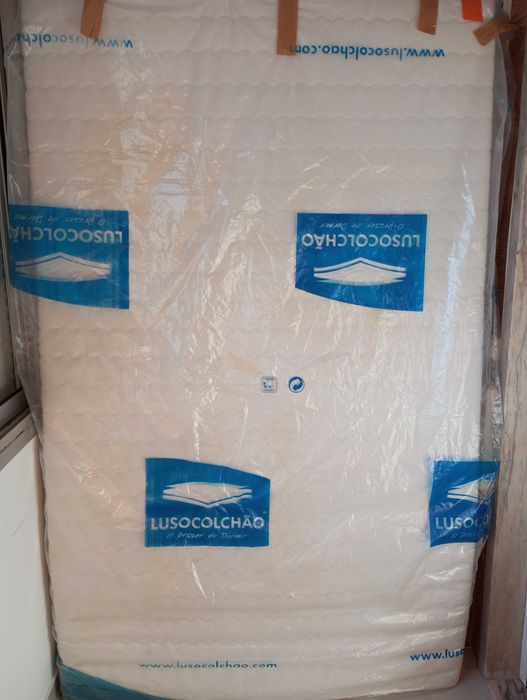 Mattress in excellent condition (120x200)