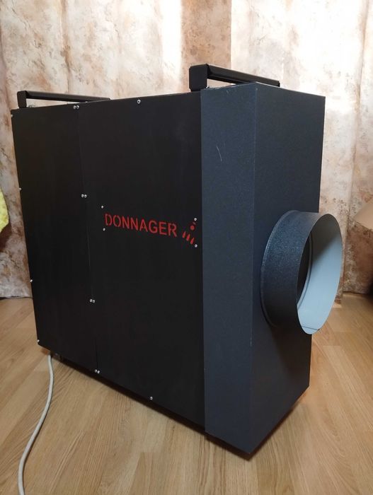 Корпус Donnager на 8 відеокарт з кожухом