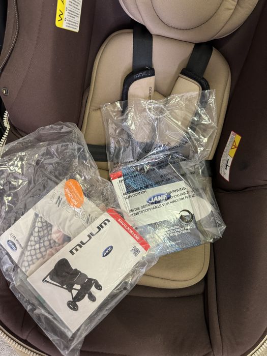 Carrinho Bebé + Ovo Alcofa - Jané Muum Matrix Light 2