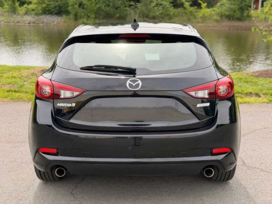Mazda 3      2016