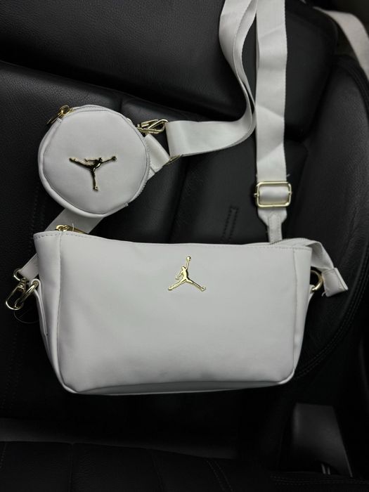 Біла жіноча сумка Jordan Crossbody Bag сумка через плече