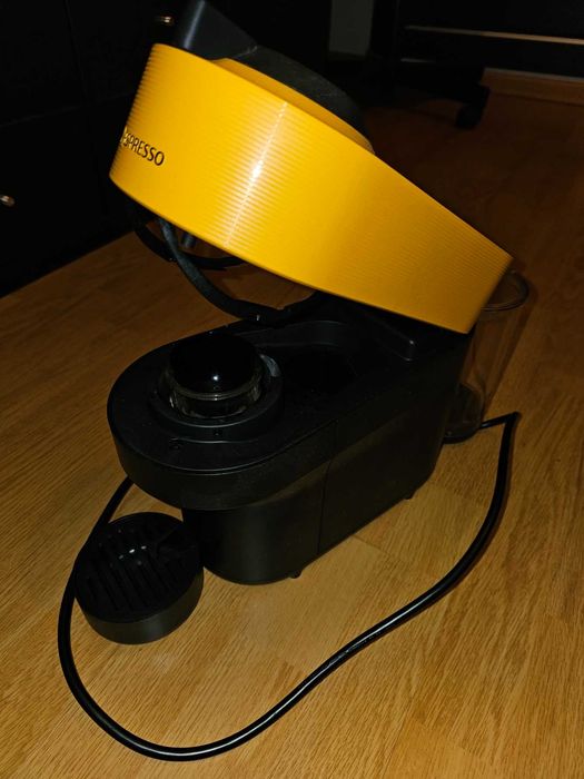 Máquina Nespresso Vertuo Pop Amarela