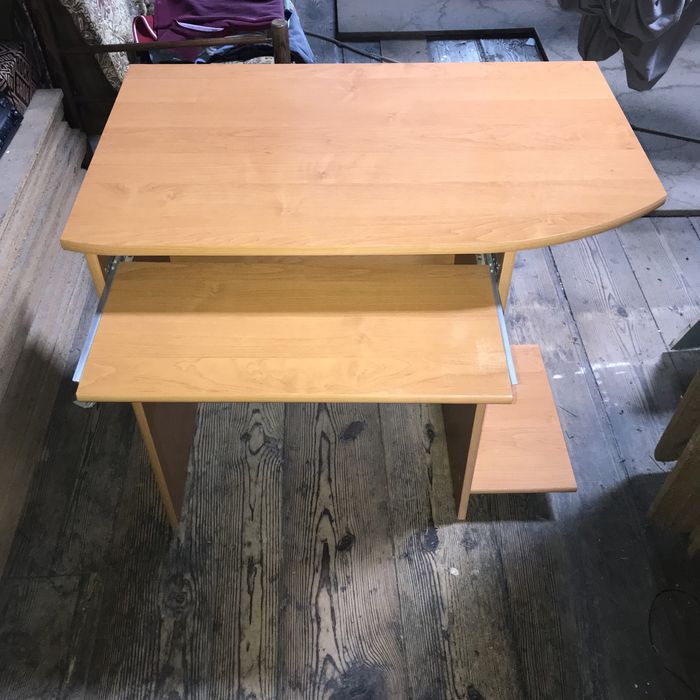 Biurko komputerowe - IKEA