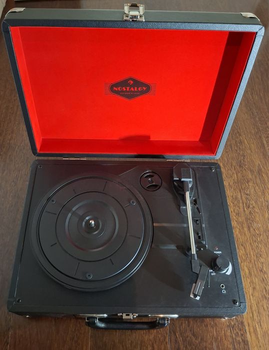 Gira-discos Auna Peggy Sue Retro USB – Como Novo