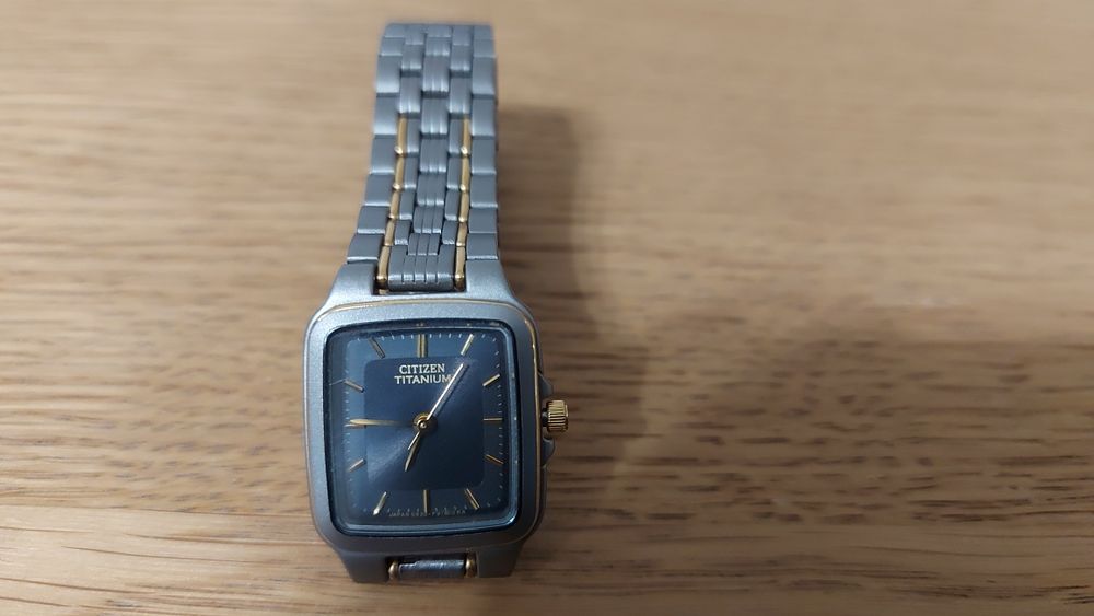 Zegarek damski Citizen Titanium limited edition
