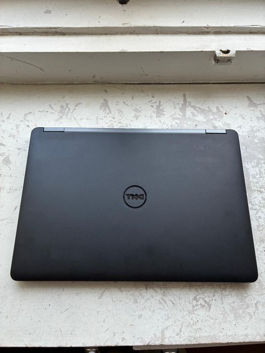 DELL Latitude  E7470