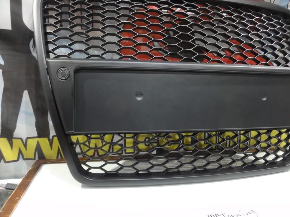 Grelha frontal Audi A6 C6 04-11 RS LOOK preto mate com suporte para símbolo
