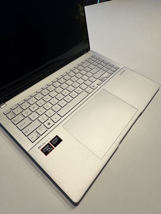 Asus Vivobook S 16 OLED | Ryzen AI 9 HX 370 | 32 GB RAM | 1 TB