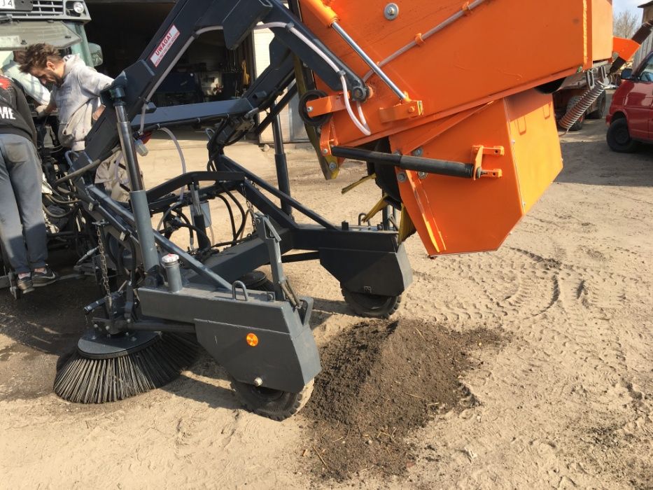 LS500 zamiatarka Iseki Kubota pełen serwis Bemab Broddson Broddway