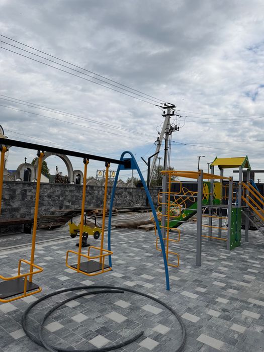 Продається сучасна 2-кімнатна квартира в Тячеві
