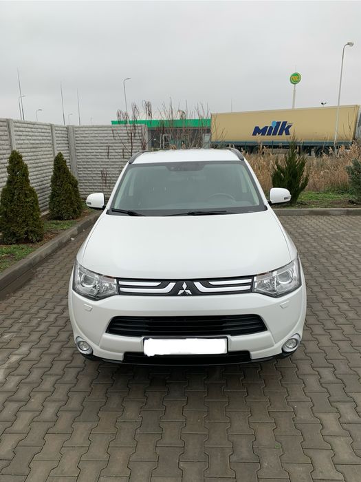 Продам Mitsubishi Outlander XL