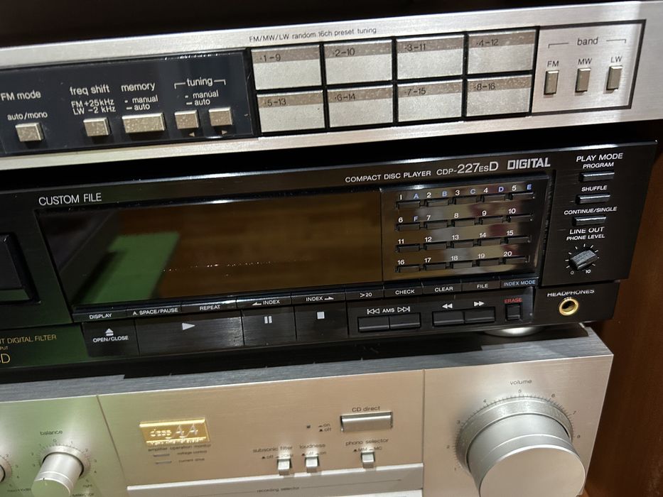 Leitor de CD Sony 227 ESD