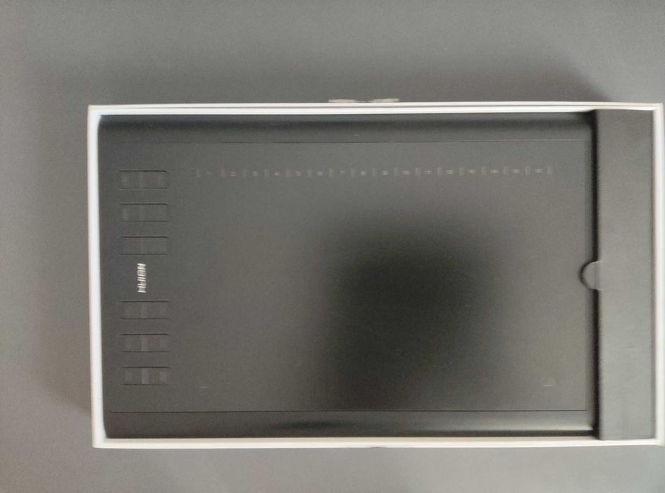 Продам Графічний планшет Huion H1060Plus