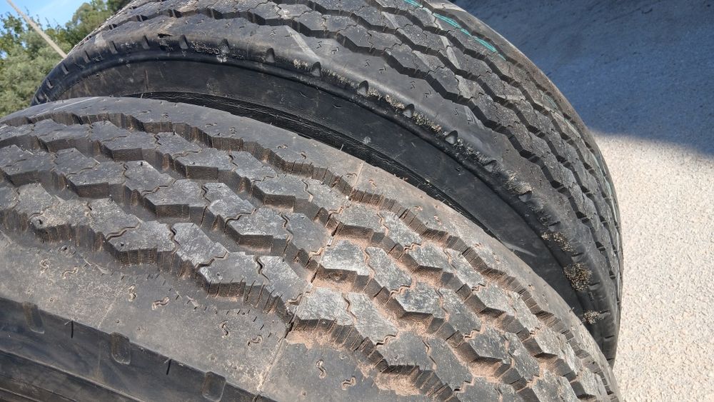 Par de pneus camião direccionais 315/80 R22.5