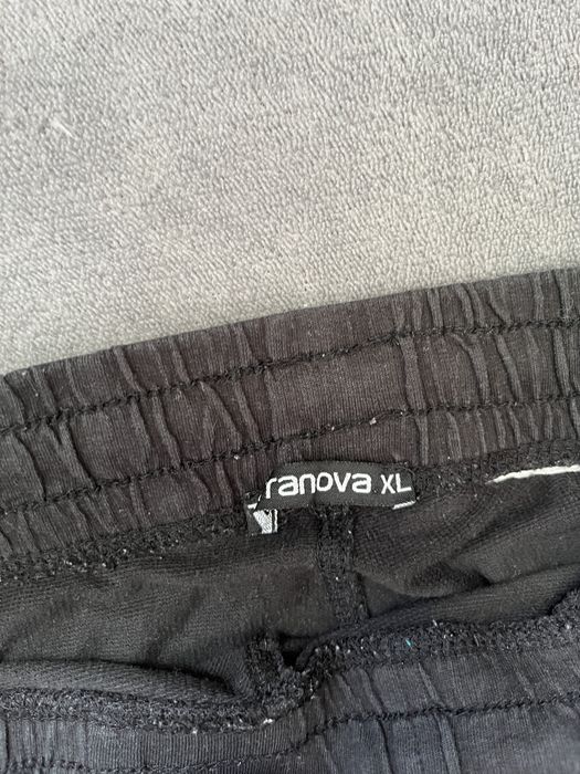 Czarne dresy damskie Terranova r.XL