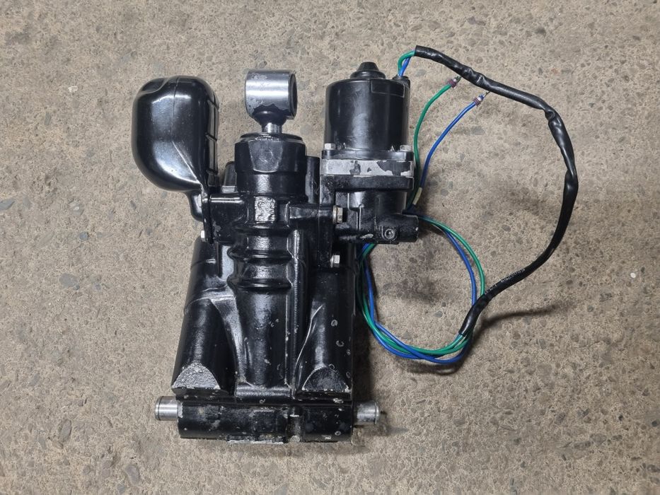 Power trim silnik zaburtowy yamaha evinrude mercury do łodzi