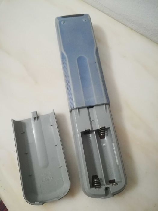 Sony comando tv prateado64585896844545121