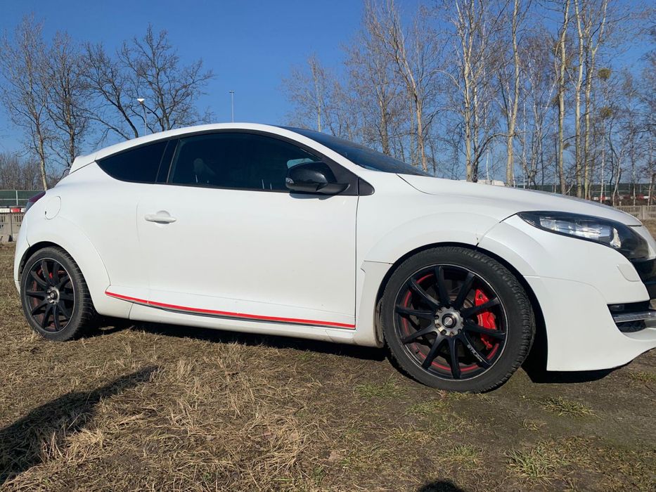 Renault Megane RS 300 KM