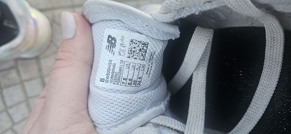 Adidasy New Balance r.38