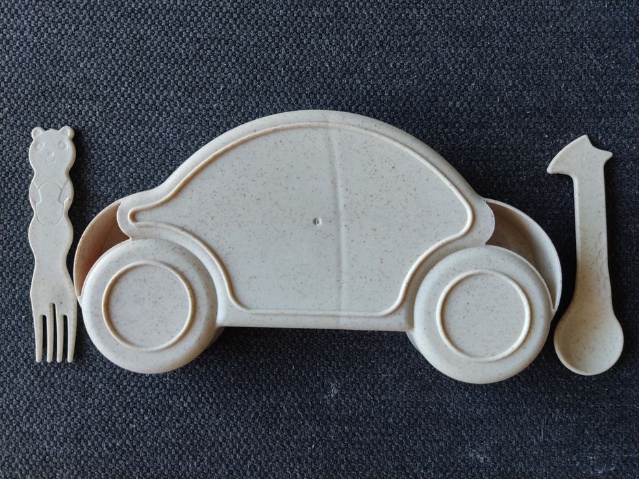 Conjunto Novo de Prato estilo Carro e Talheres Ecológicos
