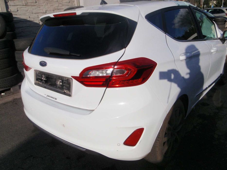 Ford Fiesta mk8 VIGNALE klapa bagażnika + zderzak kolor HH ORGINAŁ