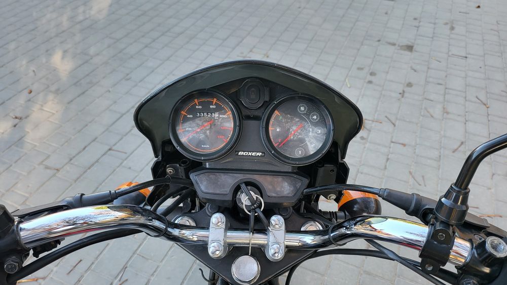 Bajaj boxer 125 x