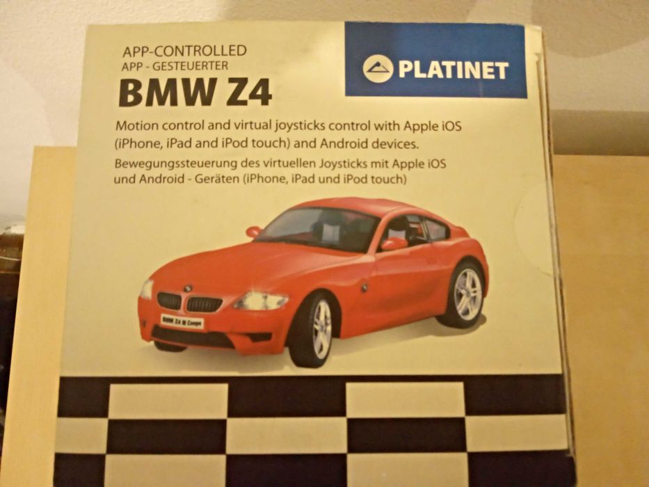 BMW Z4 - carrinho Bluetooth - a estrear