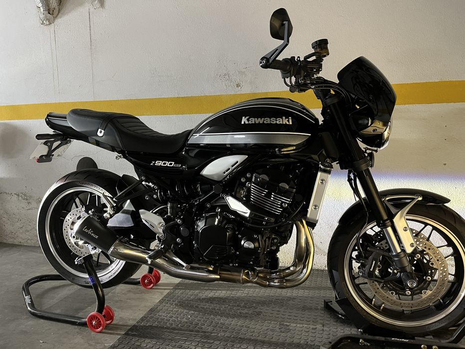 Kawasaki Z900RS – Como nova – 6.000 km – Acessórios originais
