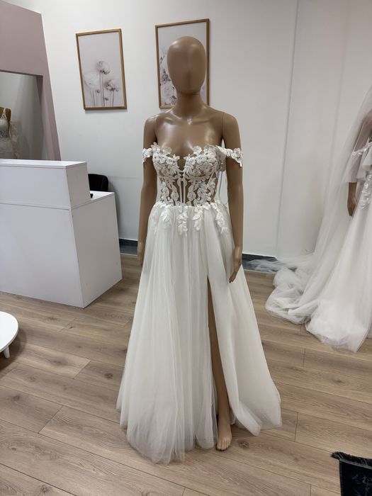 Wyprzedaż nowa suknia ślubna r. 34 xs różne tiulowa zdobiona z koronką