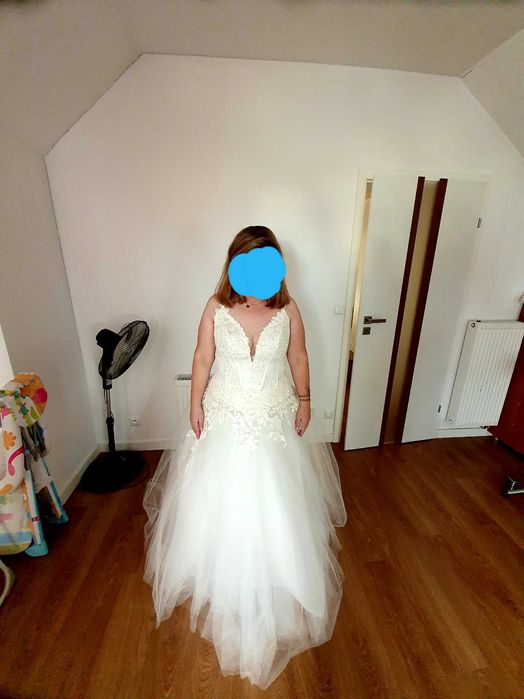 Suknia ślubna kolor ecru