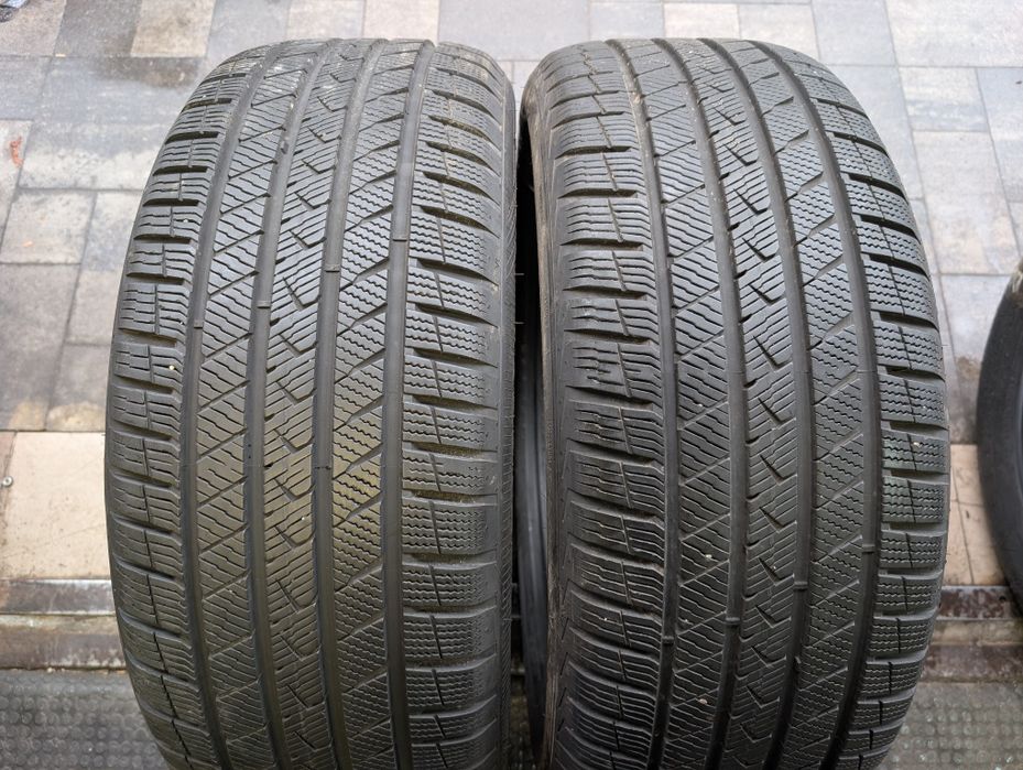 Пара зимних шин 265/45 R21 Vredestein