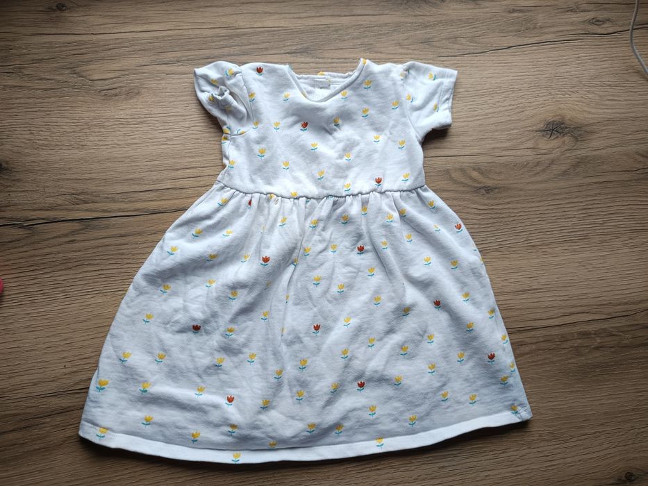 Sukienka dla dziewczynki r 92