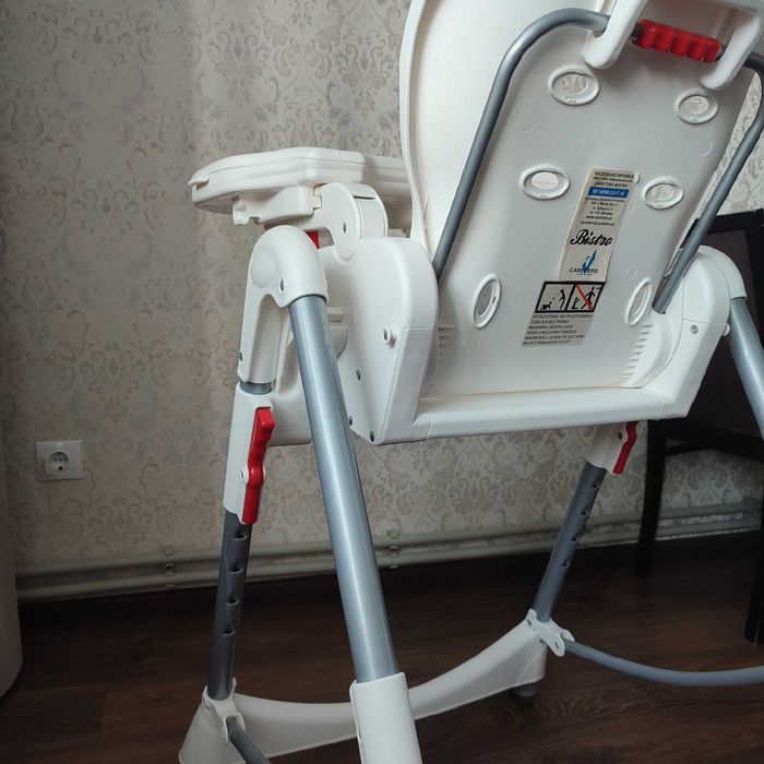 Стільчик для годування Caretero Bistro Grey