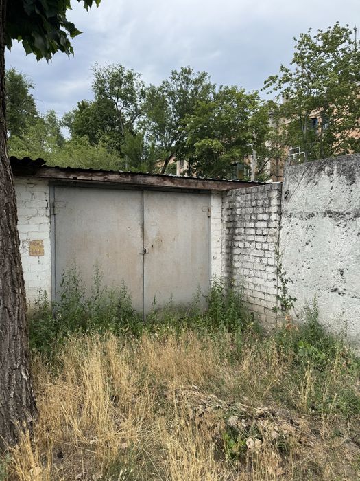 Продам гараж в центре города