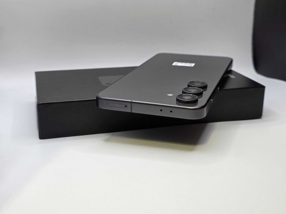 Samsung S24 FE 8/128 Європа