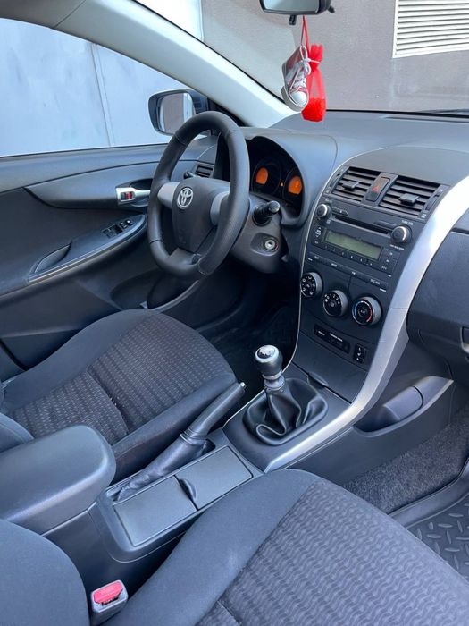 Продам Toyota Corolla 2011