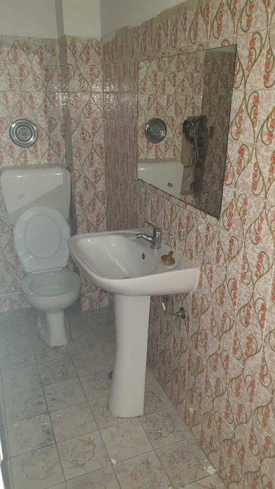 T2 grande, renov.,  c/ 2 WC´s ao pe do ACTION na Serra das Minas