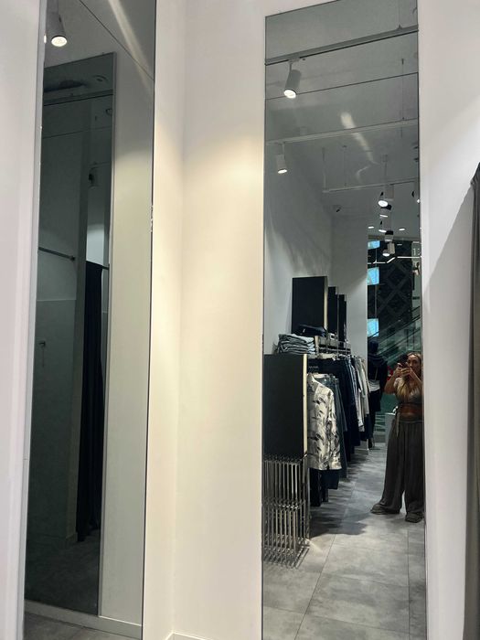 Premium meble do sklepu/salonu-stal nierdzewna , skóra , szkło , lustra