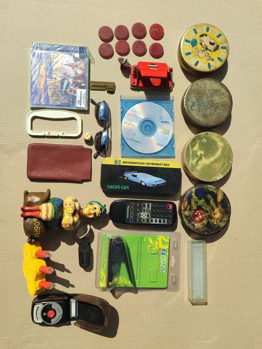 С гаражных полок и стола