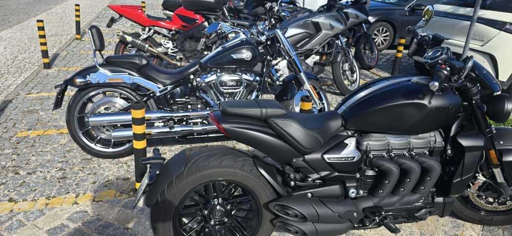 Triumph Rocket 3R Black Edition