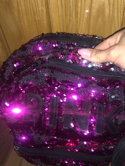 Шкільний рюкзак в паєтках з пеналом новий на дівчинку