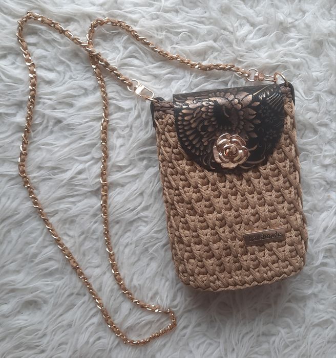 Mini torebka etui na telefon handmade skóra łańcuszek ornament beż